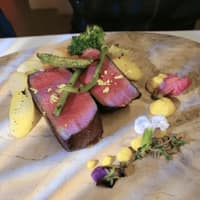 OnlyYourTable 로고