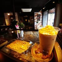 coffee H 로고