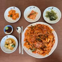 종달아구찜 로고