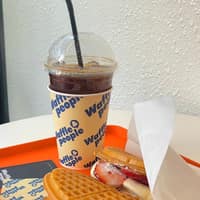 와플앤피플 로고