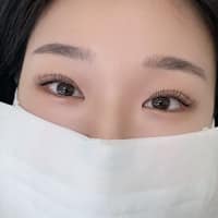 너는눈이예뻐 로고