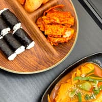 우리할매충무김밥 로고