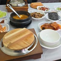 솥밥한상 로고